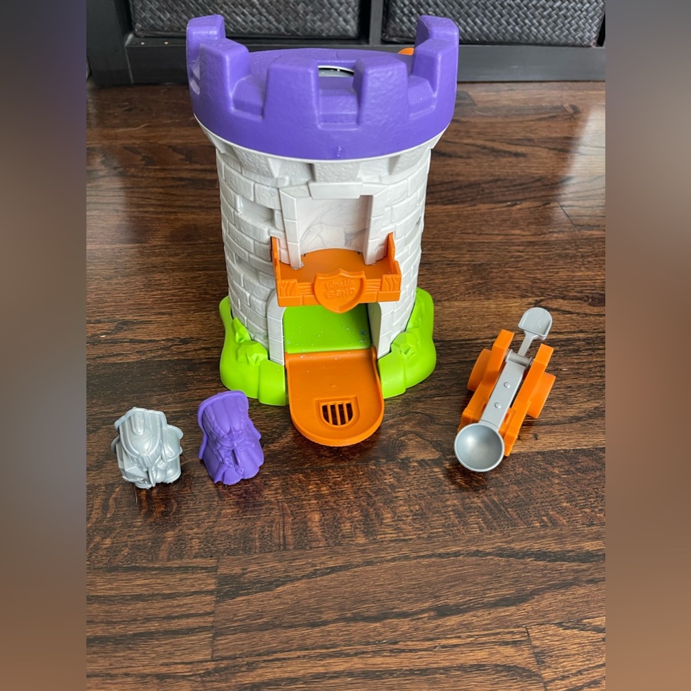 Kinetic Sand, Magic Molding Tower Playset